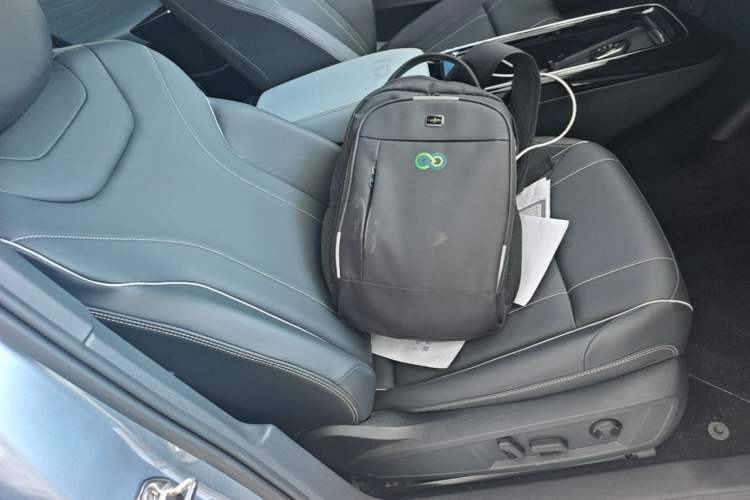 Used Volkswagen ID.4 X 2024 Pure & Smart Edition Right Front Seat