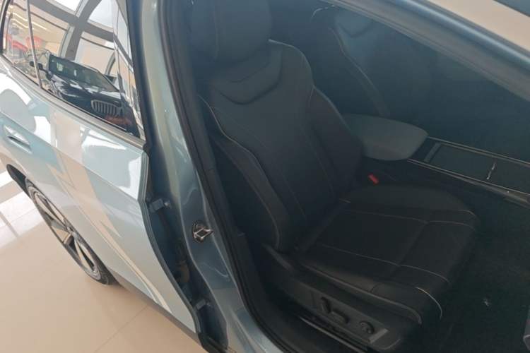 Used Volkswagen ID.4 X 2024 Pure & Smart Edition Right Front Seat
