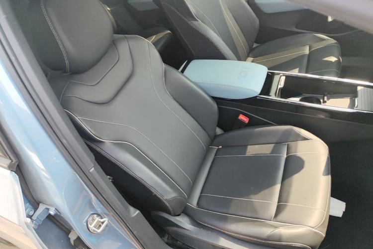Used Volkswagen ID.4 X 2024 Pure & Smart Edition Right Front Seat