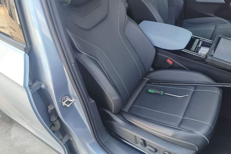 Used Volkswagen ID.4 X 2024 Pure & Smart Edition Right Front Seat