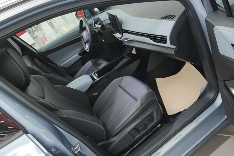 Used Volkswagen ID.4 X 2024 Pure & Smart Edition Right Front Seat