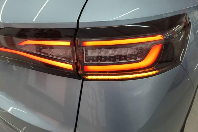 Used Volkswagen ID.4 X 2024 Pure & Smart Edition Right Rear Taillight