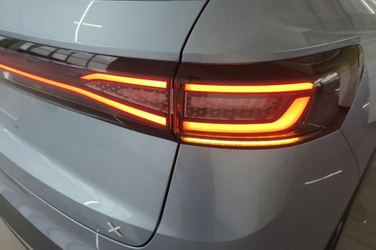 Used Volkswagen ID.4 X 2024 Pure & Smart Edition Right Rear Taillight