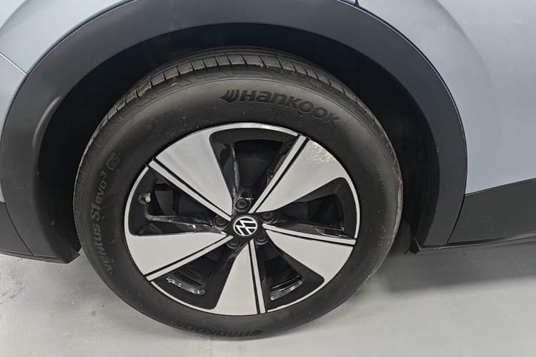 Used Volkswagen ID.4 X 2024 Pure & Smart Edition Right Rear Wheel Hub