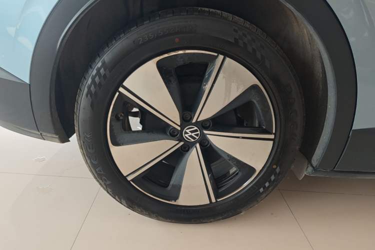 Used Volkswagen ID.4 X 2024 Pure & Smart Edition Right Rear Wheel Hub