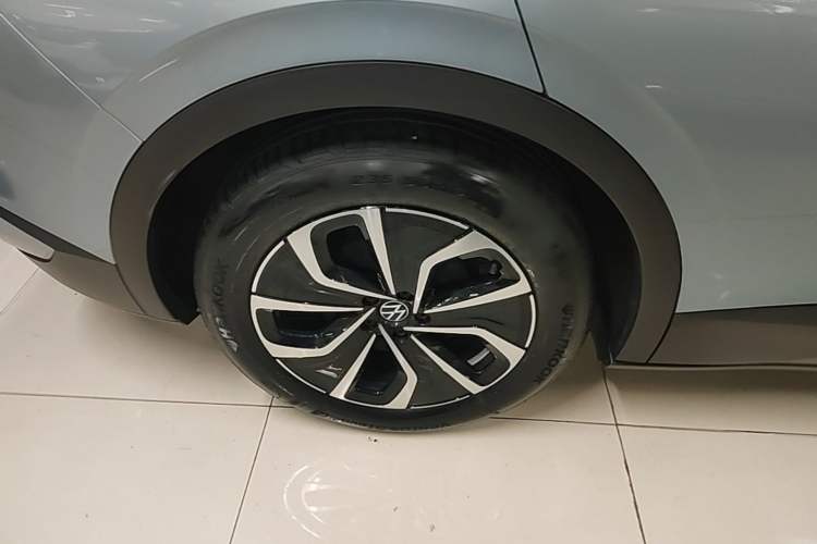 Used Volkswagen ID.4 X 2024 Pure & Smart Edition Right Rear Wheel Hub