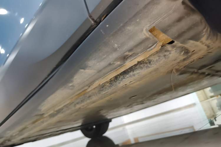 Used Volkswagen ID.4 X 2024 Pure & Smart Edition Right Side Sill