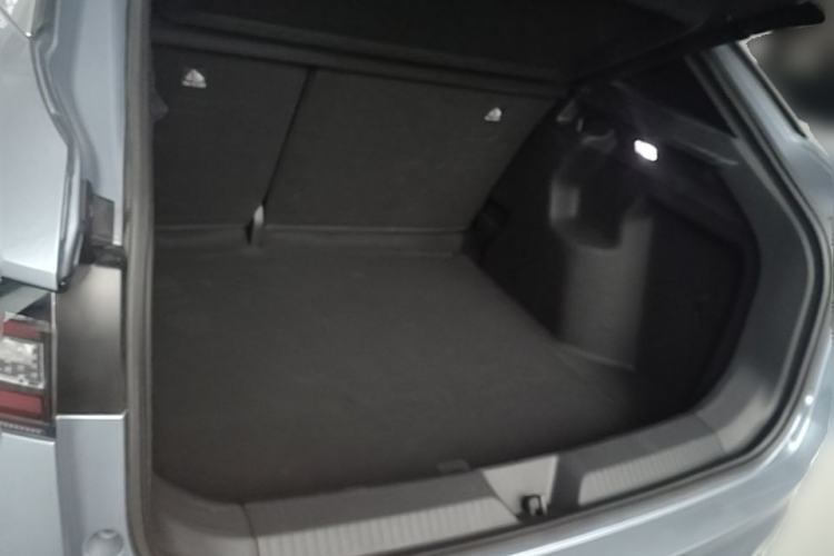 Used Volkswagen ID.4 X 2024 Pure & Smart Edition Trunk