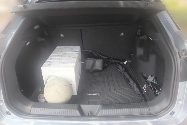 Used Volkswagen ID.4 X 2024 Pure & Smart Edition Trunk