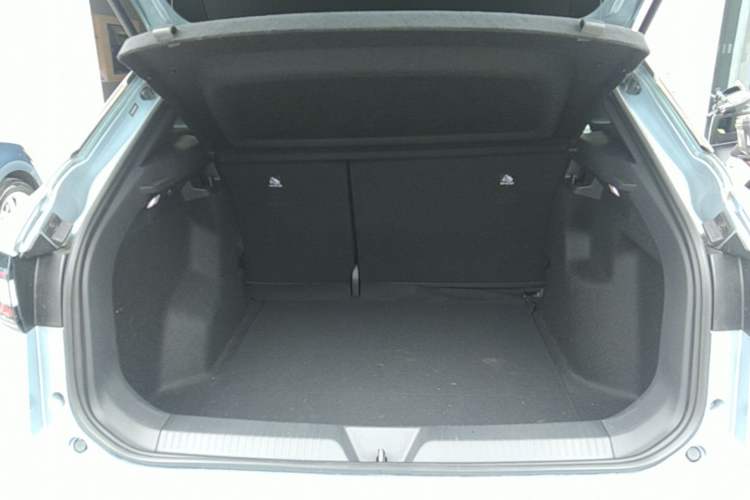 Used Volkswagen ID.4 X 2024 Pure & Smart Edition Trunk