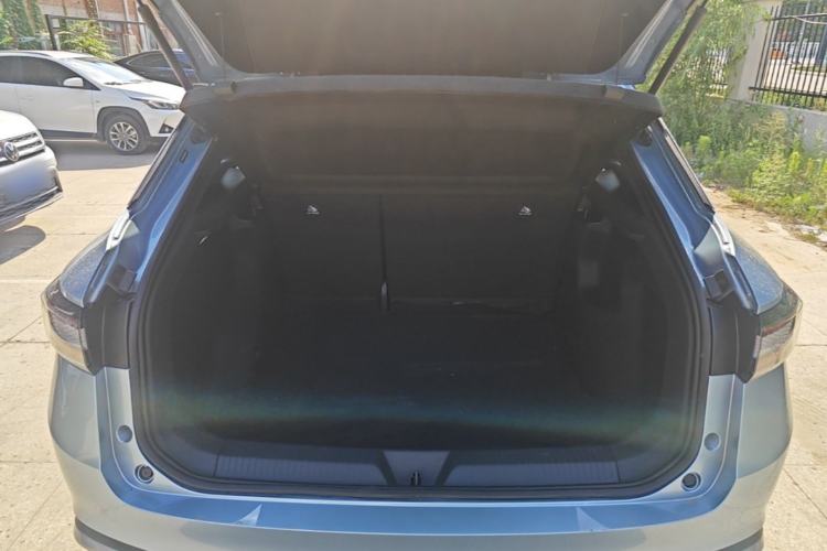 Used Volkswagen ID.4 X 2024 Pure & Smart Edition Trunk