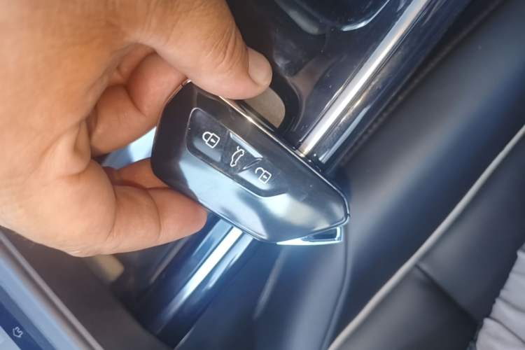 Used Volkswagen ID.4 X 2024 Pure & Smart Edition Vehicle Key