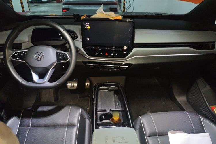 Used Volkswagen ID.4 X 2024 Pure & Smart Edition Center Console