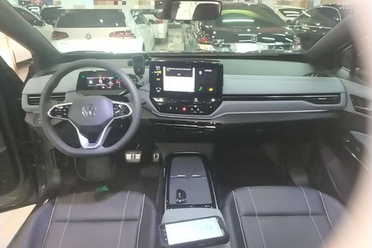 Used Volkswagen ID.4 X 2024 Pure & Smart Edition Center Console