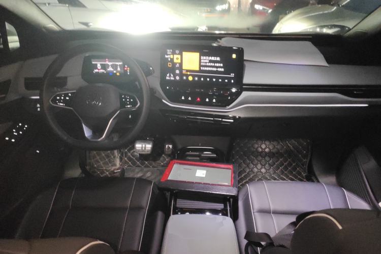 Used Volkswagen ID.4 X 2024 Pure & Smart Edition Center Console