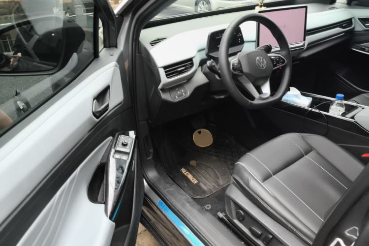 Used Volkswagen ID.4 X 2024 Pure & Smart Edition Driver Seat