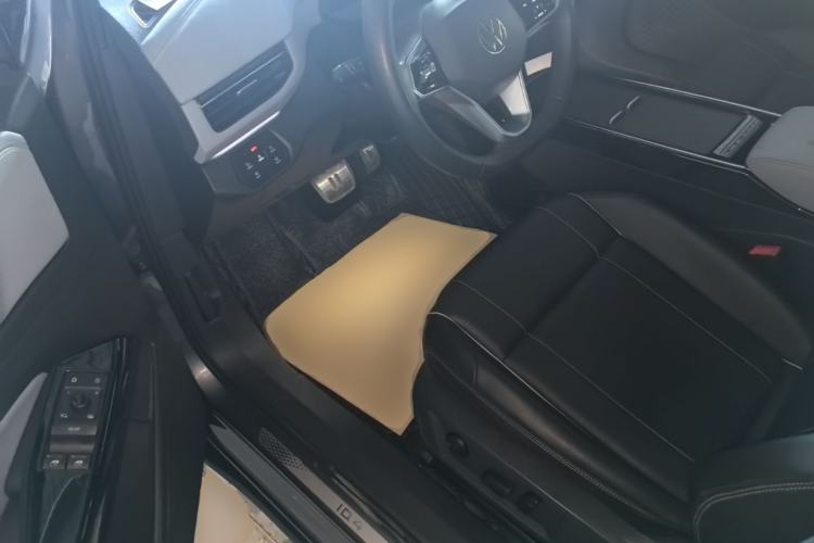 Used Volkswagen ID.4 X 2024 Pure & Smart Edition Driver Seat
