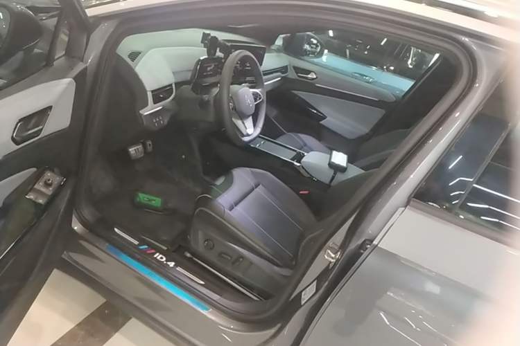Used Volkswagen ID.4 X 2024 Pure & Smart Edition Driver Seat