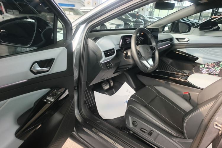 Used Volkswagen ID.4 X 2024 Pure & Smart Edition Driver Seat