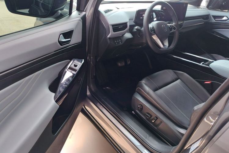 Used Volkswagen ID.4 X 2024 Pure & Smart Edition Driver Seat