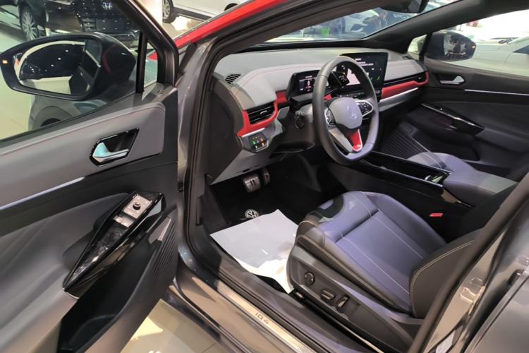 Used Volkswagen ID.4 X 2024 Pure & Smart Edition Driver Seat