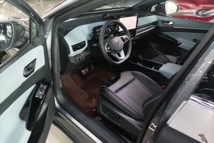 Used Volkswagen ID.4 X 2024 Pure & Smart Edition Driver Seat
