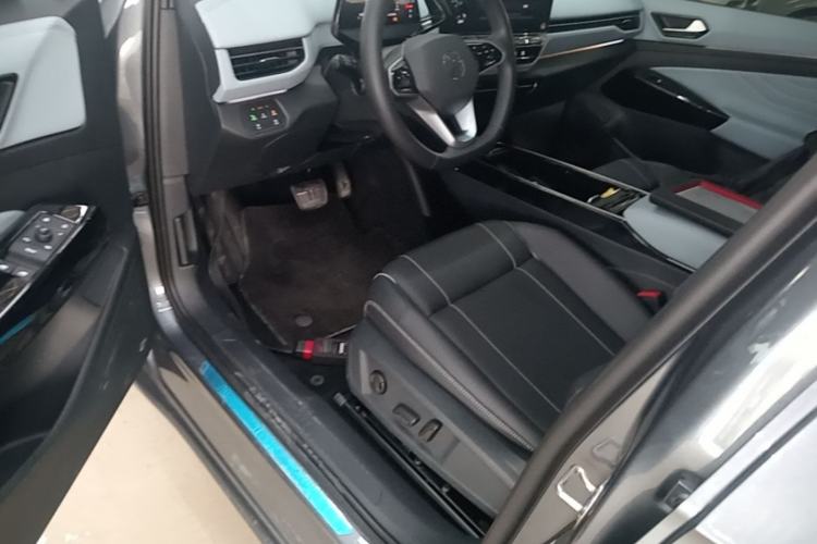 Used Volkswagen ID.4 X 2024 Pure & Smart Edition Driver Seat