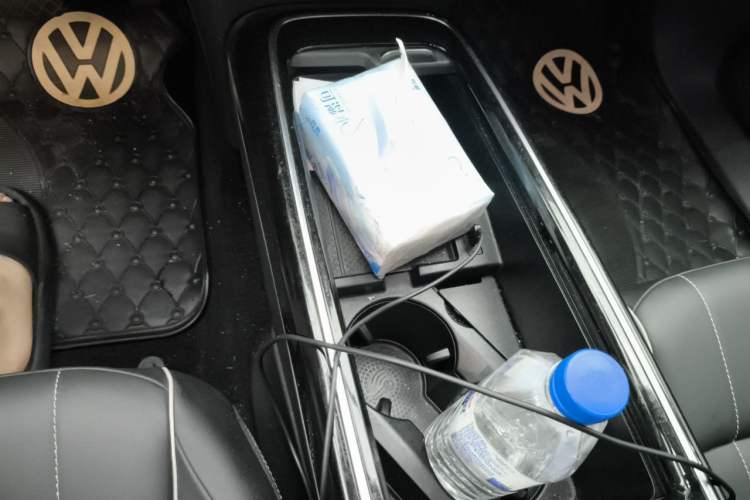 Used Volkswagen ID.4 X 2024 Pure & Smart Edition Gear Lever