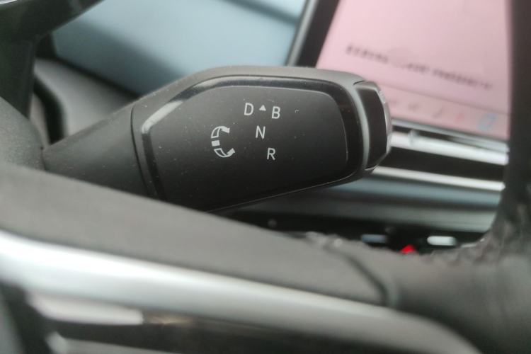 Used Volkswagen ID.4 X 2024 Pure & Smart Edition Gear Lever