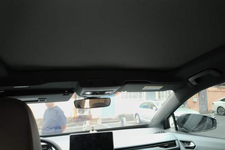 Used Volkswagen ID.4 X 2024 Pure & Smart Edition Headliner