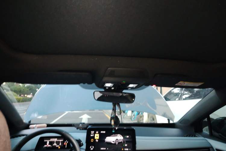 Used Volkswagen ID.4 X 2024 Pure & Smart Edition Headliner