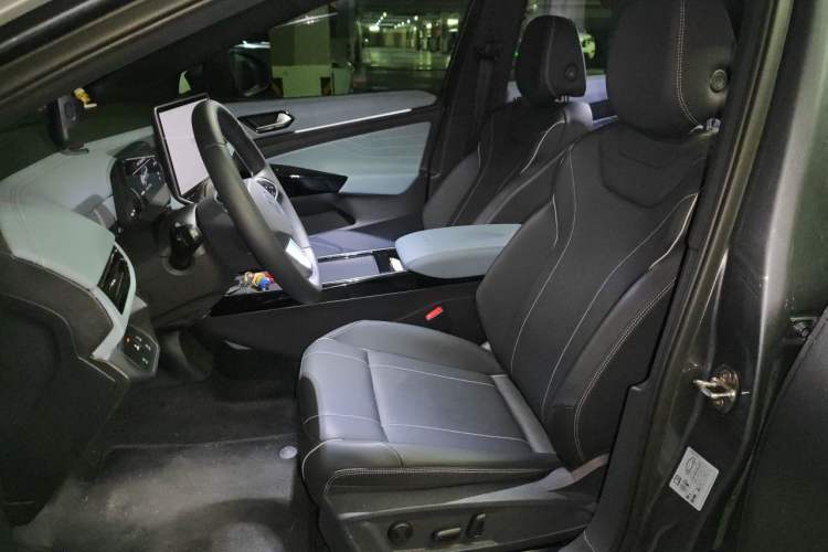 Used Volkswagen ID.4 X 2024 Pure & Smart Edition Left Front Seat
