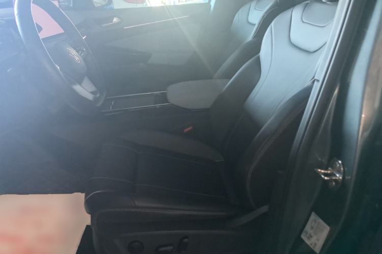 Used Volkswagen ID.4 X 2024 Pure & Smart Edition Left Front Seat