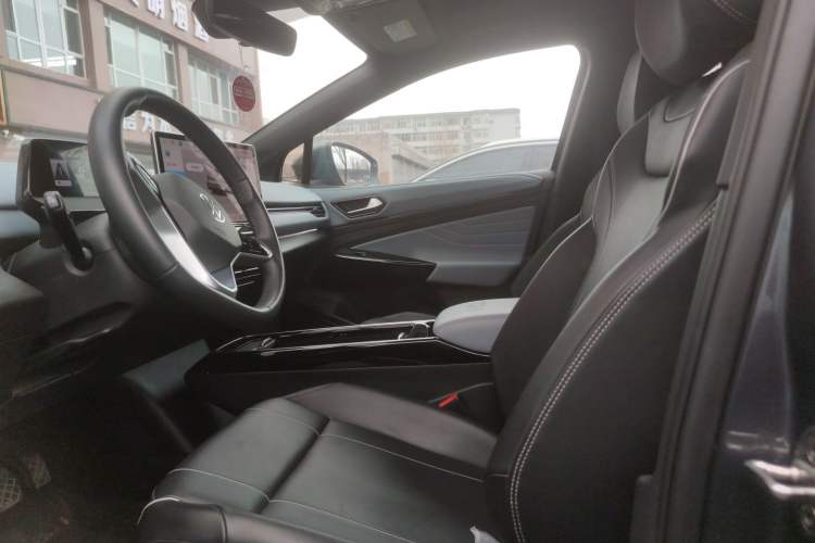 Used Volkswagen ID.4 X 2024 Pure & Smart Edition Left Front Seat