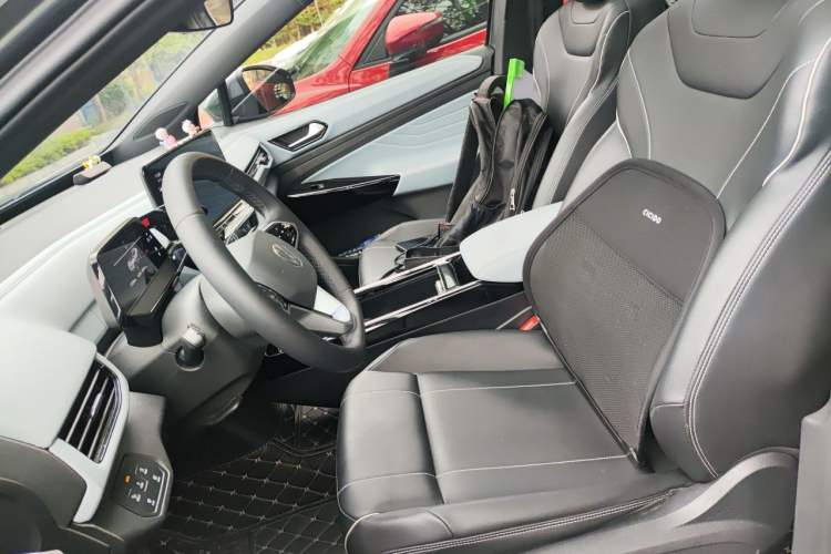 Used Volkswagen ID.4 X 2024 Pure & Smart Edition Left Front Seat