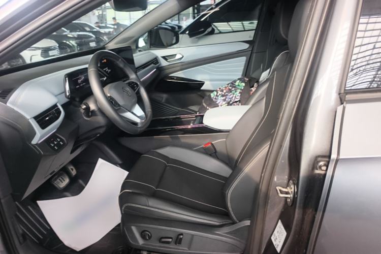 Used Volkswagen ID.4 X 2024 Pure & Smart Edition Left Front Seat
