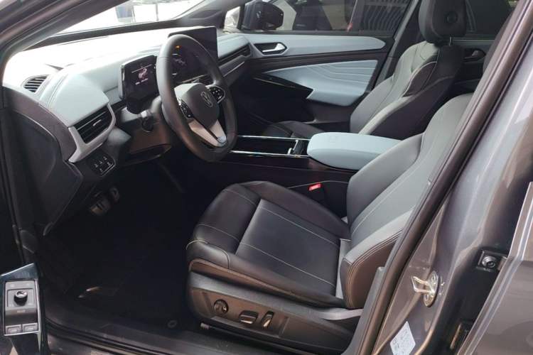 Used Volkswagen ID.4 X 2024 Pure & Smart Edition Left Front Seat