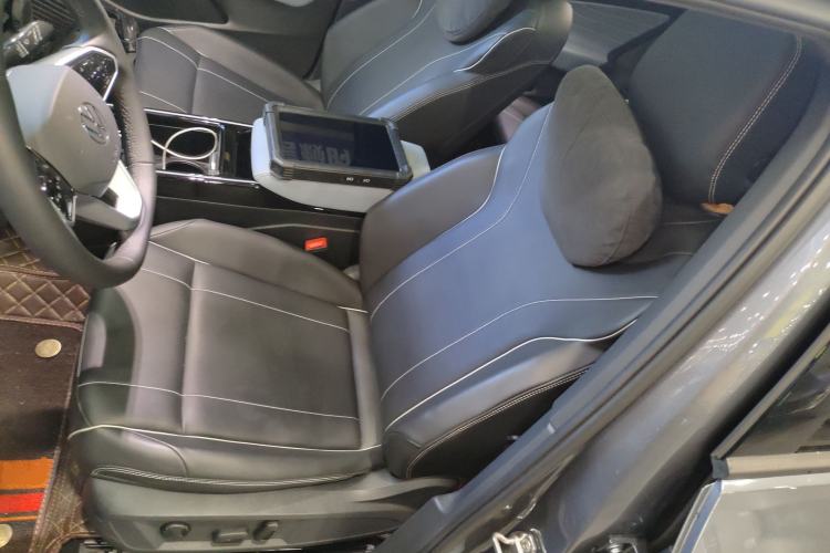 Used Volkswagen ID.4 X 2024 Pure & Smart Edition Left Front Seat