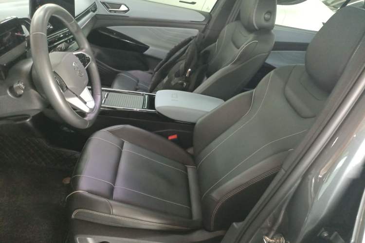 Used Volkswagen ID.4 X 2024 Pure & Smart Edition Left Front Seat