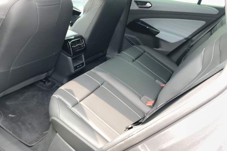 Used Volkswagen ID.4 X 2024 Pure & Smart Edition Left Rear Seat