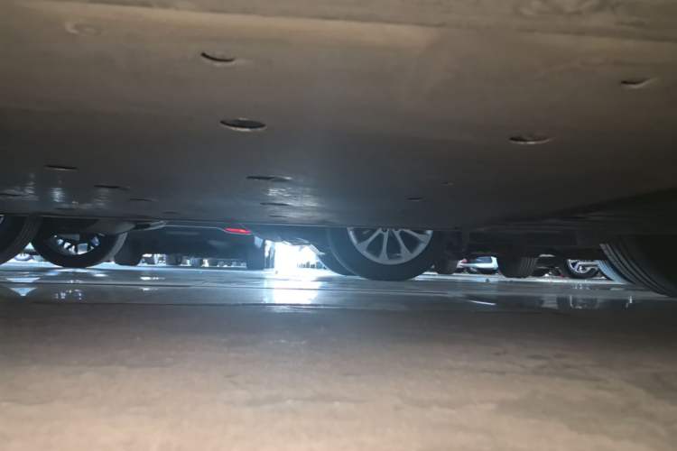 Used Volkswagen ID.4 X 2024 Pure & Smart Edition Left Side Sill