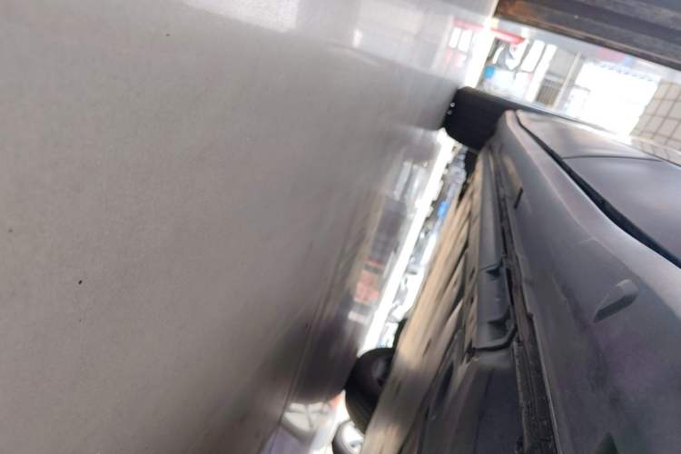 Used Volkswagen ID.4 X 2024 Pure & Smart Edition Left Side Sill