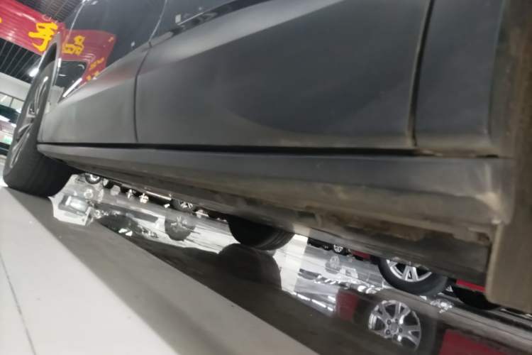 Used Volkswagen ID.4 X 2024 Pure & Smart Edition Left Side Sill