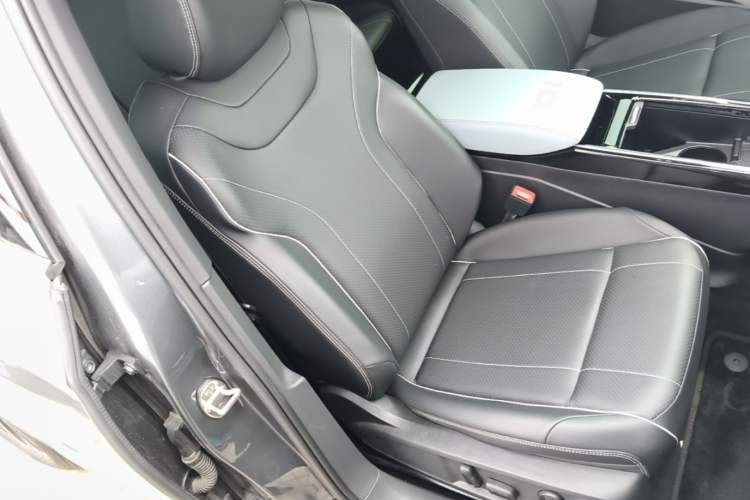Used Volkswagen ID.4 X 2024 Pure & Smart Edition Right Front Seat