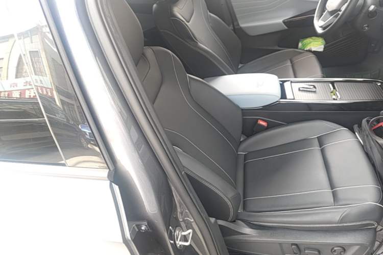 Used Volkswagen ID.4 X 2024 Pure & Smart Edition Right Front Seat