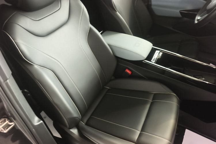 Used Volkswagen ID.4 X 2024 Pure & Smart Edition Right Front Seat