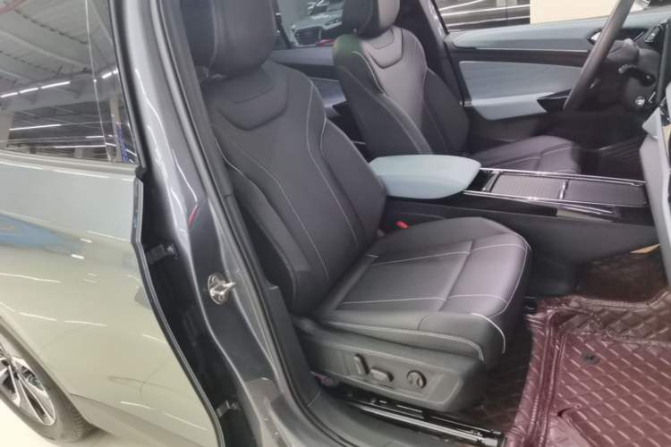 Used Volkswagen ID.4 X 2024 Pure & Smart Edition Right Front Seat