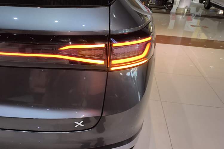 Used Volkswagen ID.4 X 2024 Pure & Smart Edition Right Rear Taillight