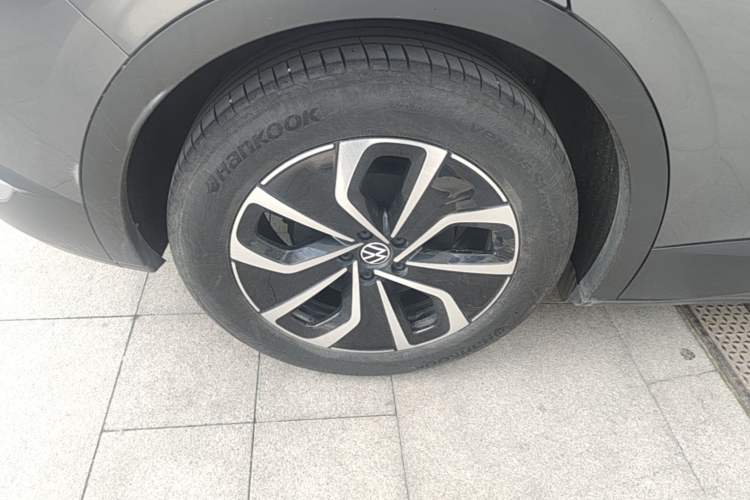 Used Volkswagen ID.4 X 2024 Pure & Smart Edition Right Rear Wheel Hub