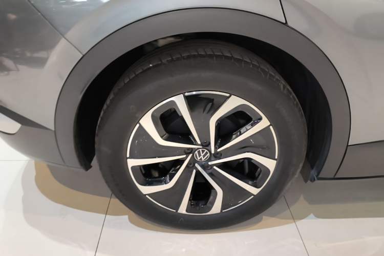 Used Volkswagen ID.4 X 2024 Pure & Smart Edition Right Rear Wheel Hub